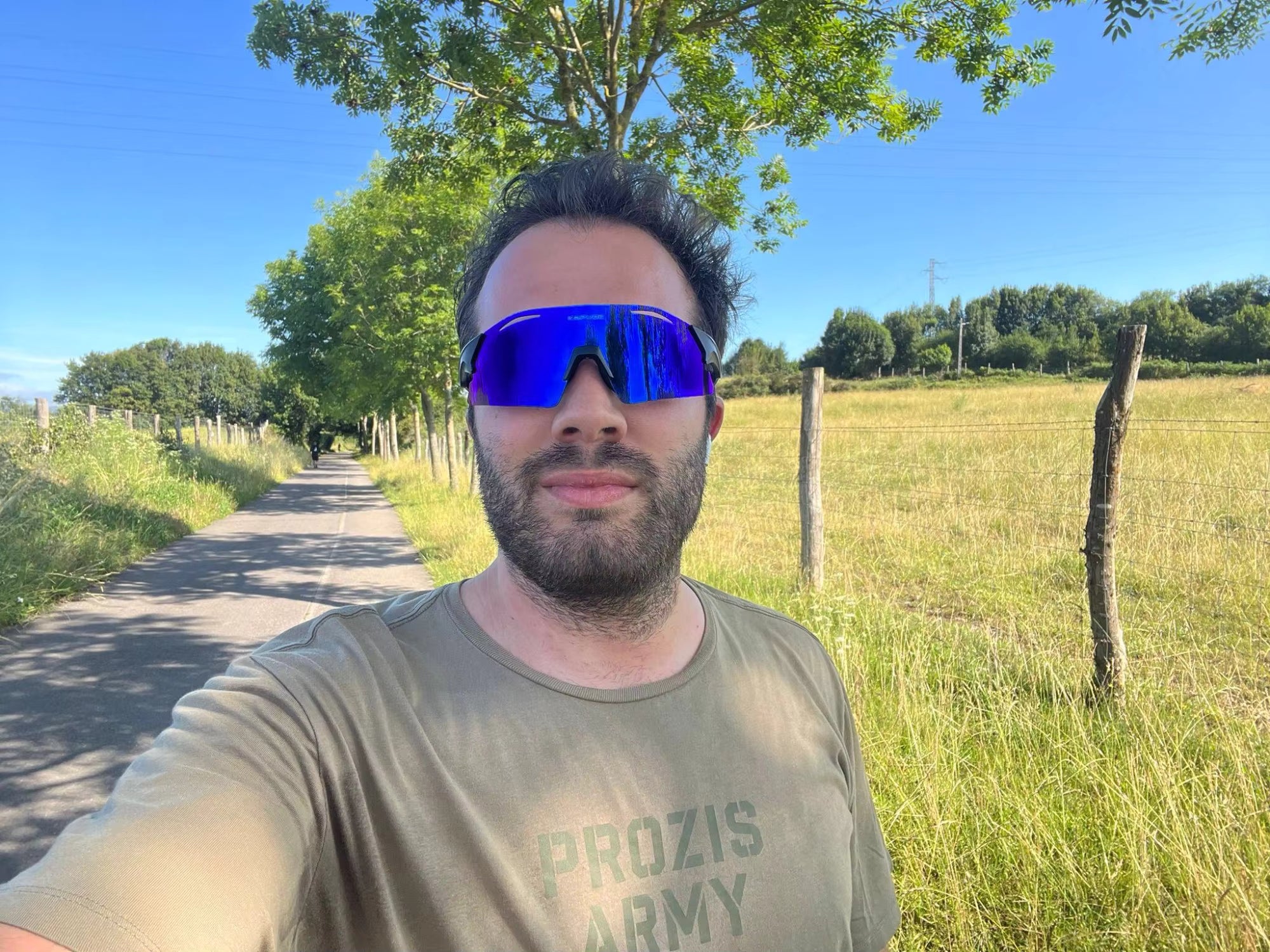 <p><strong>Oliver Harris</strong></p>